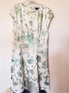 Ice White Midi Dress with Mint Green Floral Pattern